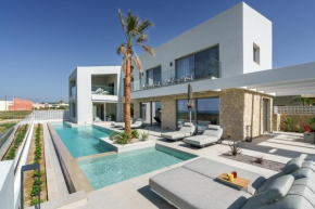New Beachfront Mesogaia Villa with Heated Pool, Jacuzzi & Playroom, 60m from the beach